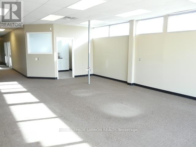 B - 947 Memorial Avenue, Thunder Bay, Ontario  P7B 4A1 - Photo 4 - X13256018
