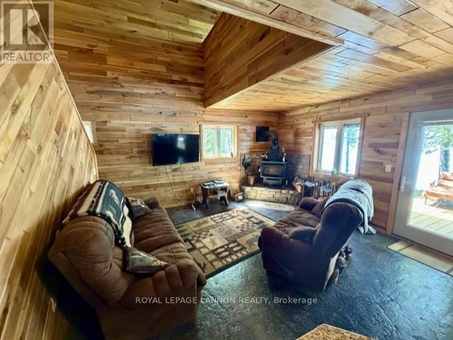 16 Maniwaki Lane — photo 3