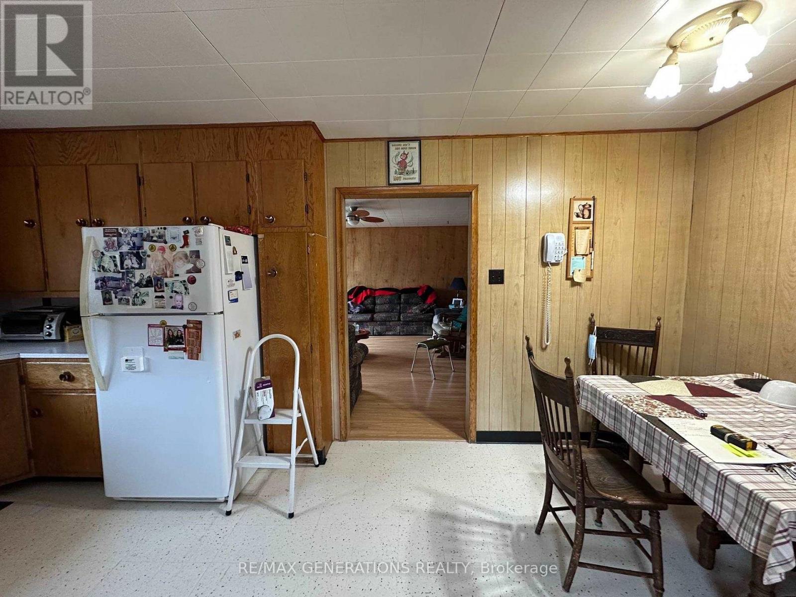 105 Columbia Street, Schreiber, Ontario  P0T 2S0 - Photo 11 - X13253072
