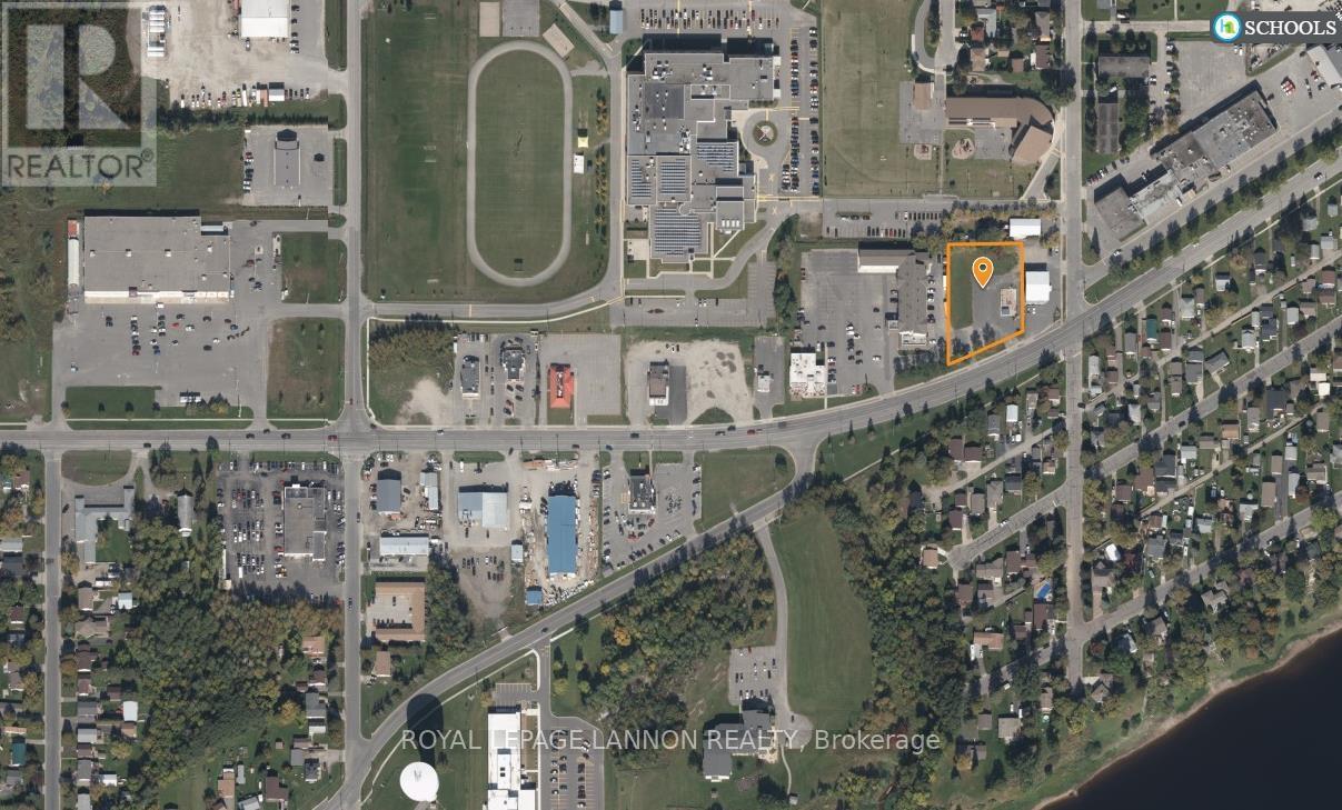 786 KINGS HWY, Fort Frances, Ontario