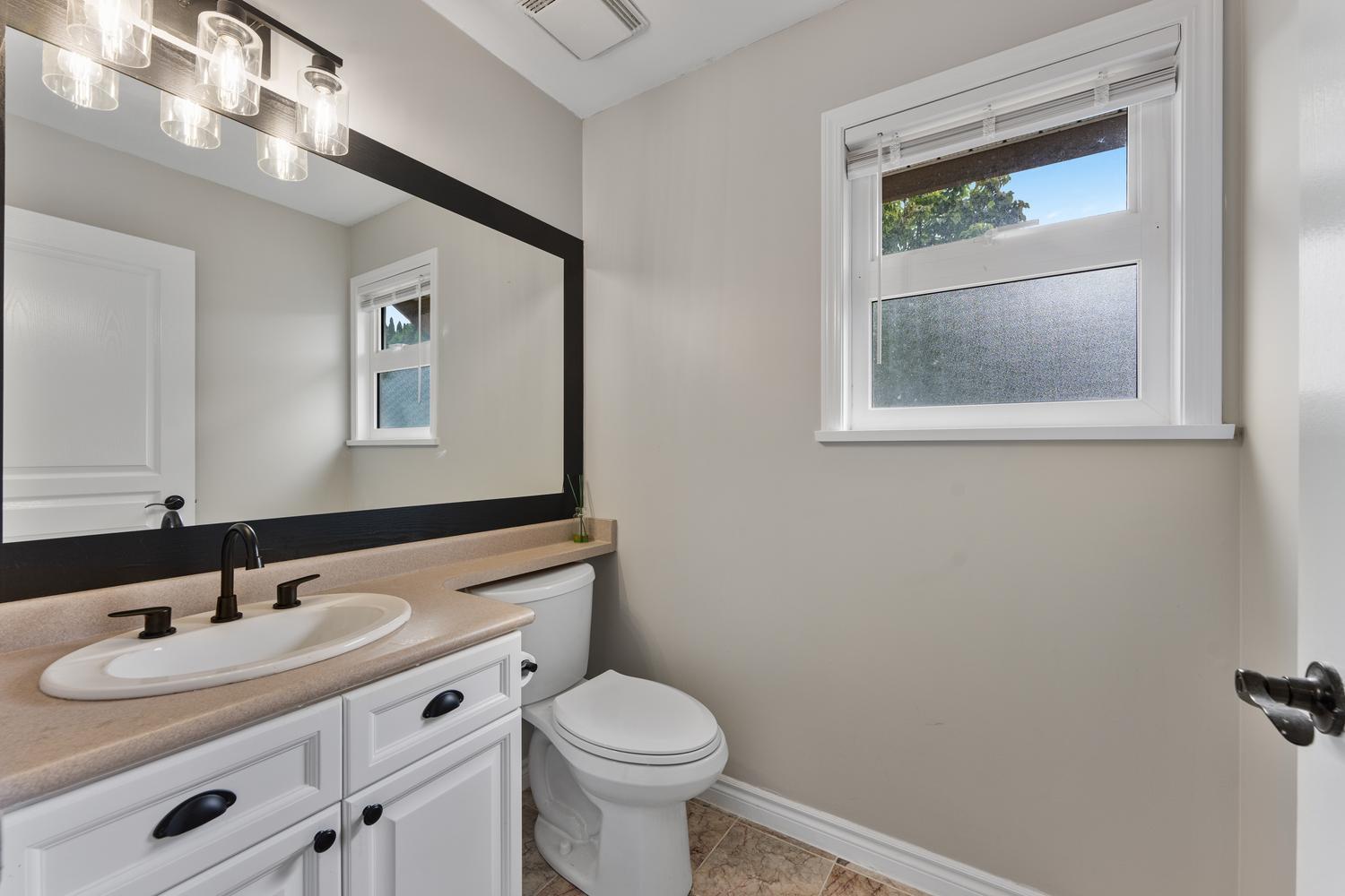 7536 147a Street, Surrey, British Columbia  V3S 8Y6 - Photo 6 - R3160295
