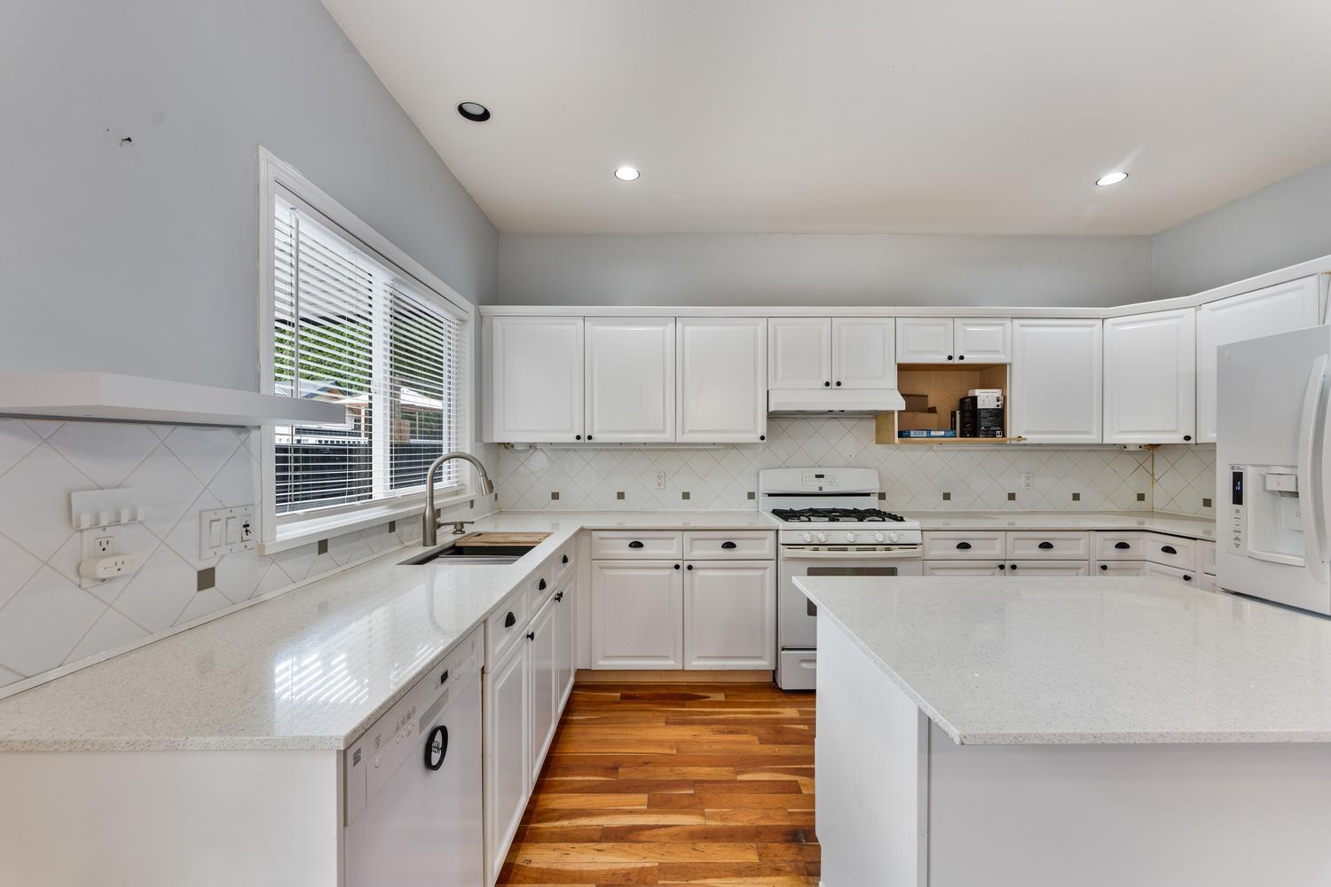 7536 147a Street, Surrey, British Columbia  V3S 8Y6 - Photo 9 - R3160295