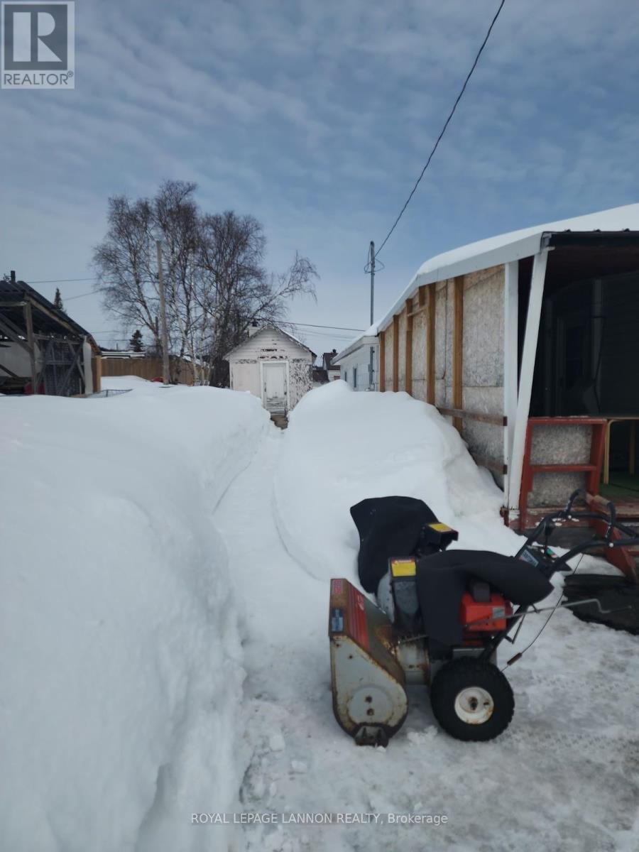 319 Walker Street, Schreiber, Ontario  P0T 2S0 - Photo 6 - X13244930