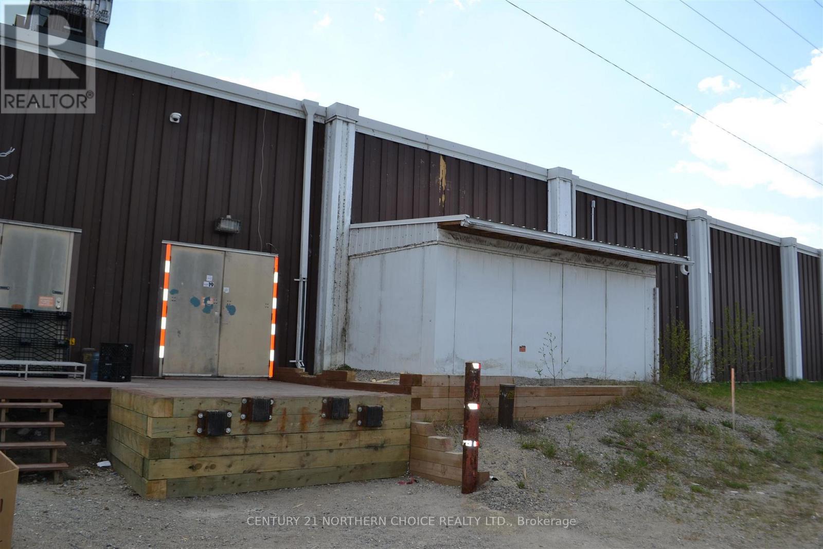 6 To 12 Koval Street, Pickle Lake, Ontario  P0V 3A0 - Photo 6 - X13254678