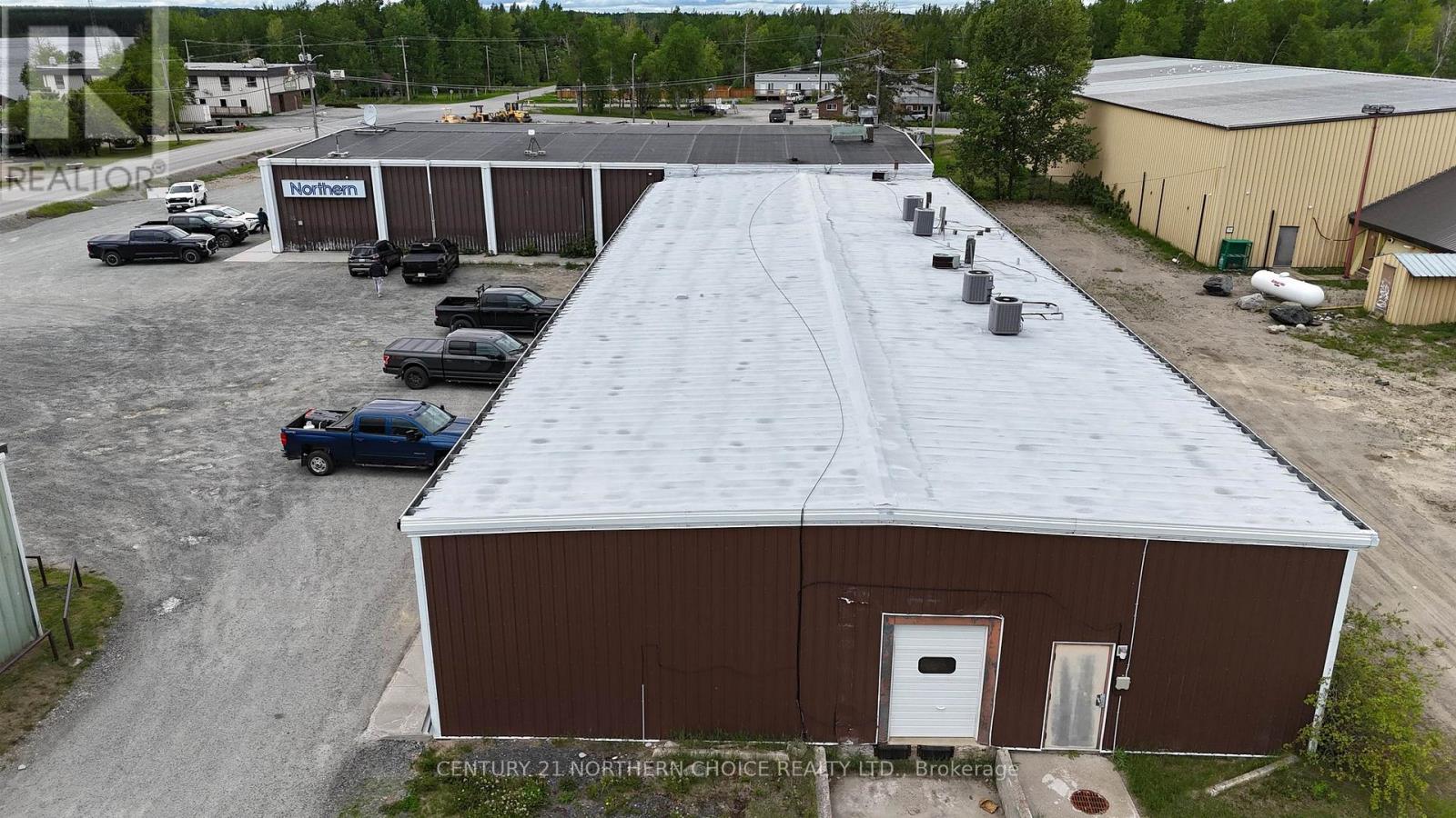 6 To 12 Koval Street, Pickle Lake, Ontario  P0V 3A0 - Photo 11 - X13254678