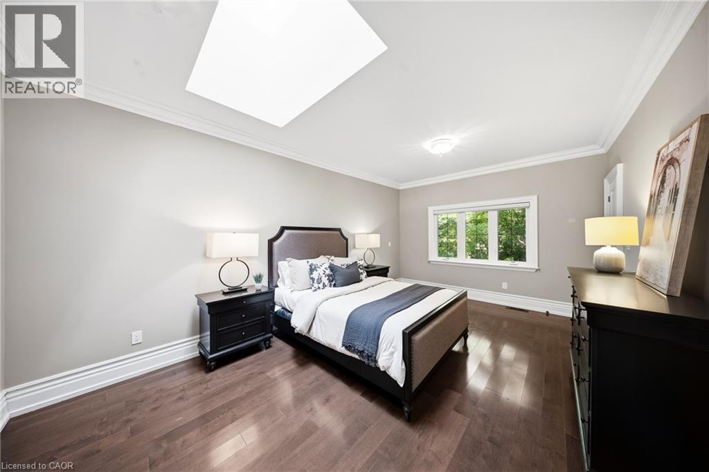1098 Lakeshore Road W, Oakville, Ontario  L6L 1E9 - Photo 21 - 40842845