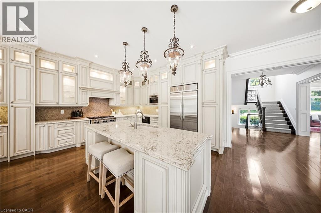 1098 Lakeshore Road W, Oakville, Ontario  L6L 1E9 - Photo 13 - 40842845