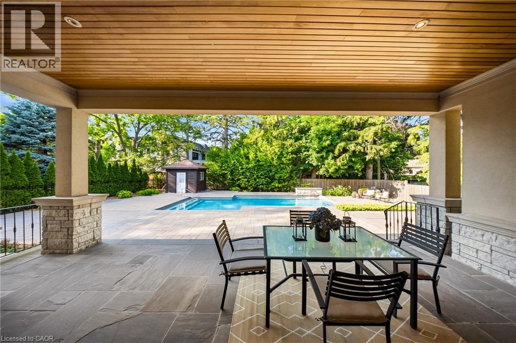 1098 Lakeshore Road W, Oakville, Ontario  L6L 1E9 - Photo 39 - 40842845