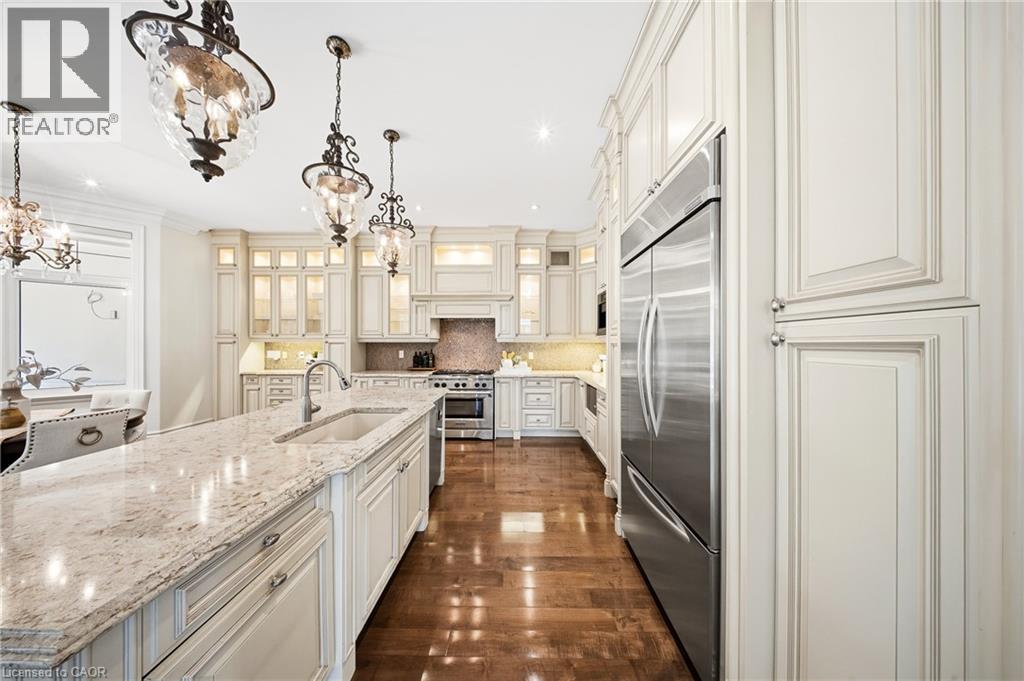 1098 Lakeshore Road W, Oakville, Ontario  L6L 1E9 - Photo 12 - 40842845