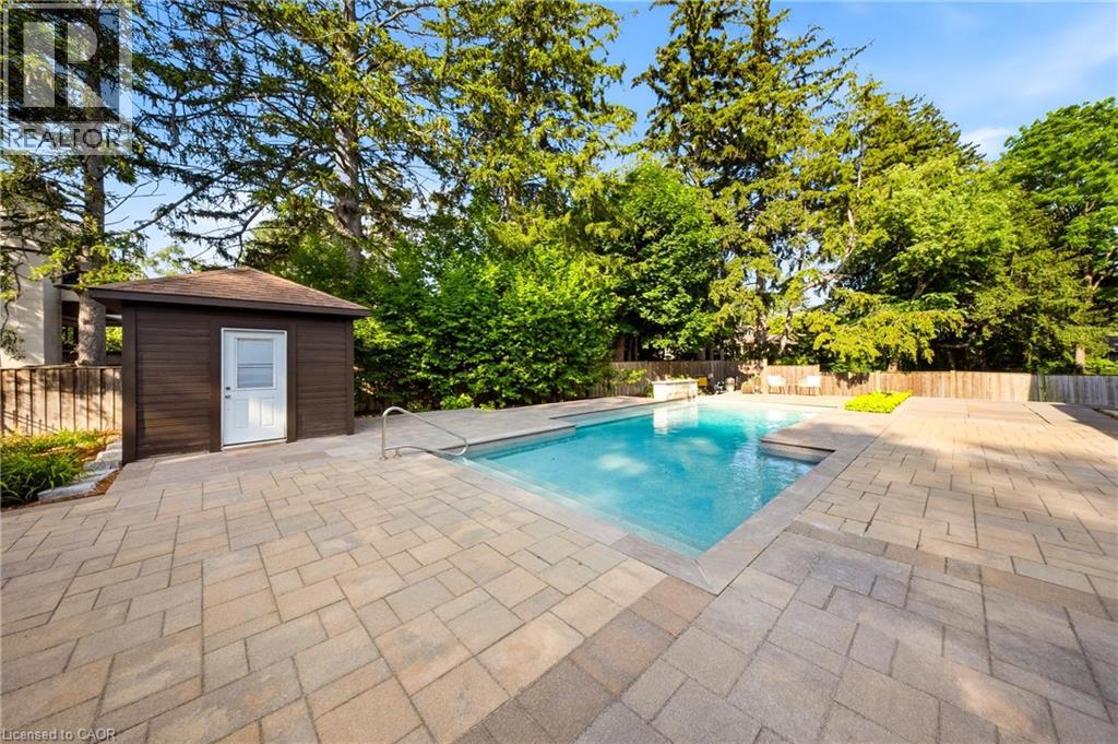 1098 Lakeshore Road W, Oakville, Ontario  L6L 1E9 - Photo 40 - 40842845