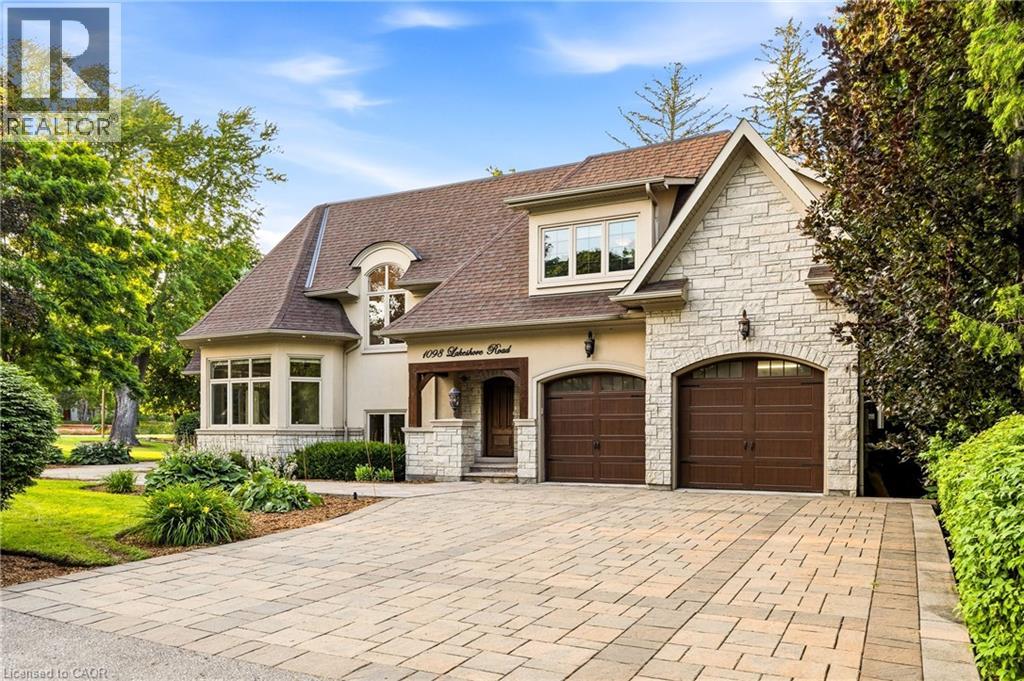 1098 Lakeshore Road W, Oakville, Ontario  L6L 1E9 - Photo 2 - 40842845