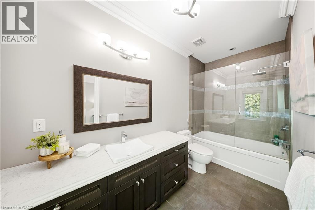 1098 Lakeshore Road W, Oakville, Ontario  L6L 1E9 - Photo 22 - 40842845