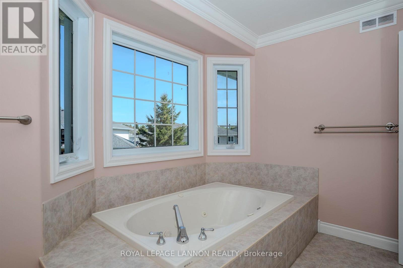 113 Princeton Place, Thunder Bay, Ontario  P7A 8B3 - Photo 21 - X13251380