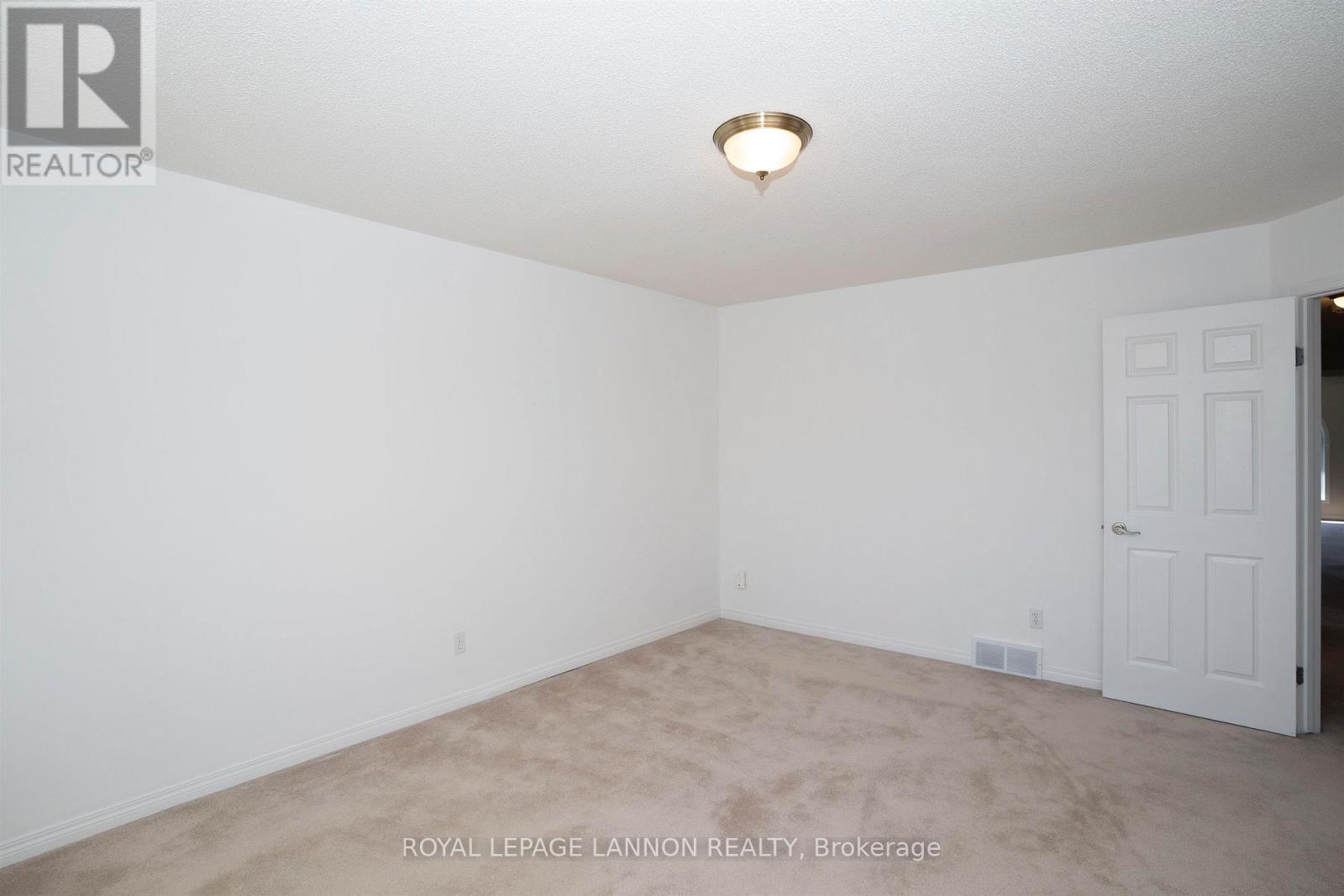 113 Princeton Place, Thunder Bay, Ontario  P7A 8B3 - Photo 24 - X13251380
