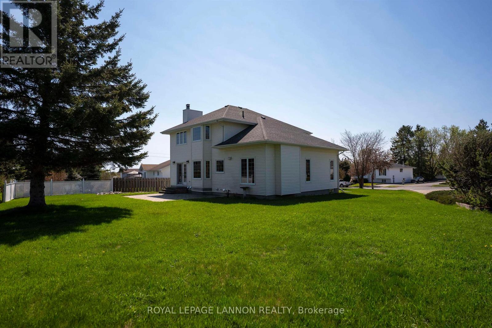 113 Princeton Place, Thunder Bay, Ontario  P7A 8B3 - Photo 39 - X13251380