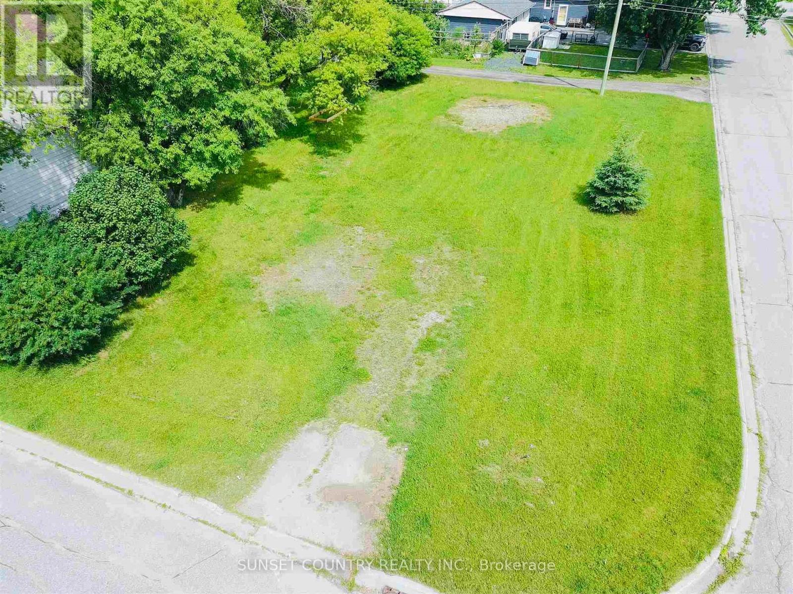 215 Florence Street, Dryden, Ontario  P8N 2R8 - Photo 1 - X13267392
