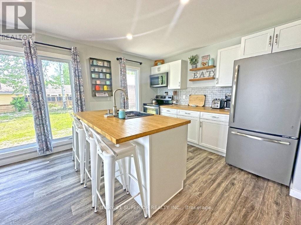 39 Hwy 625, Greenstone, Ontario  P0T 2A0 - Photo 11 - X13444530