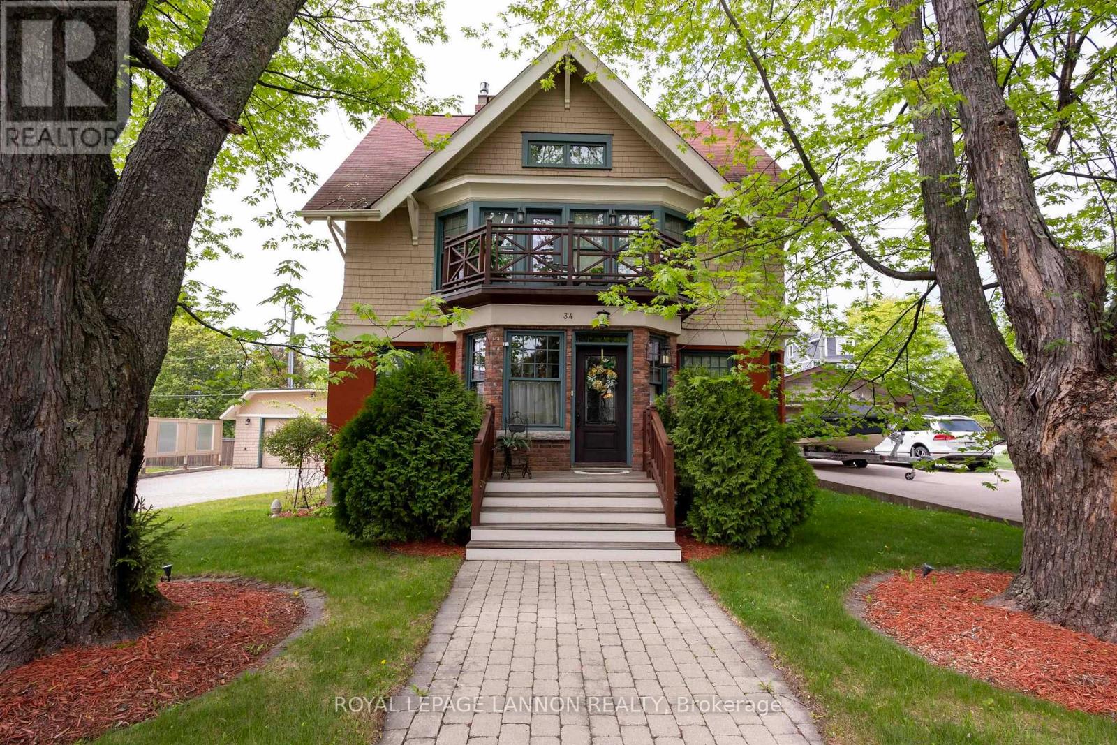 34 Winnipeg Avenue, Thunder Bay, Ontario  P7B 3P7 - Photo 2 - X13449994