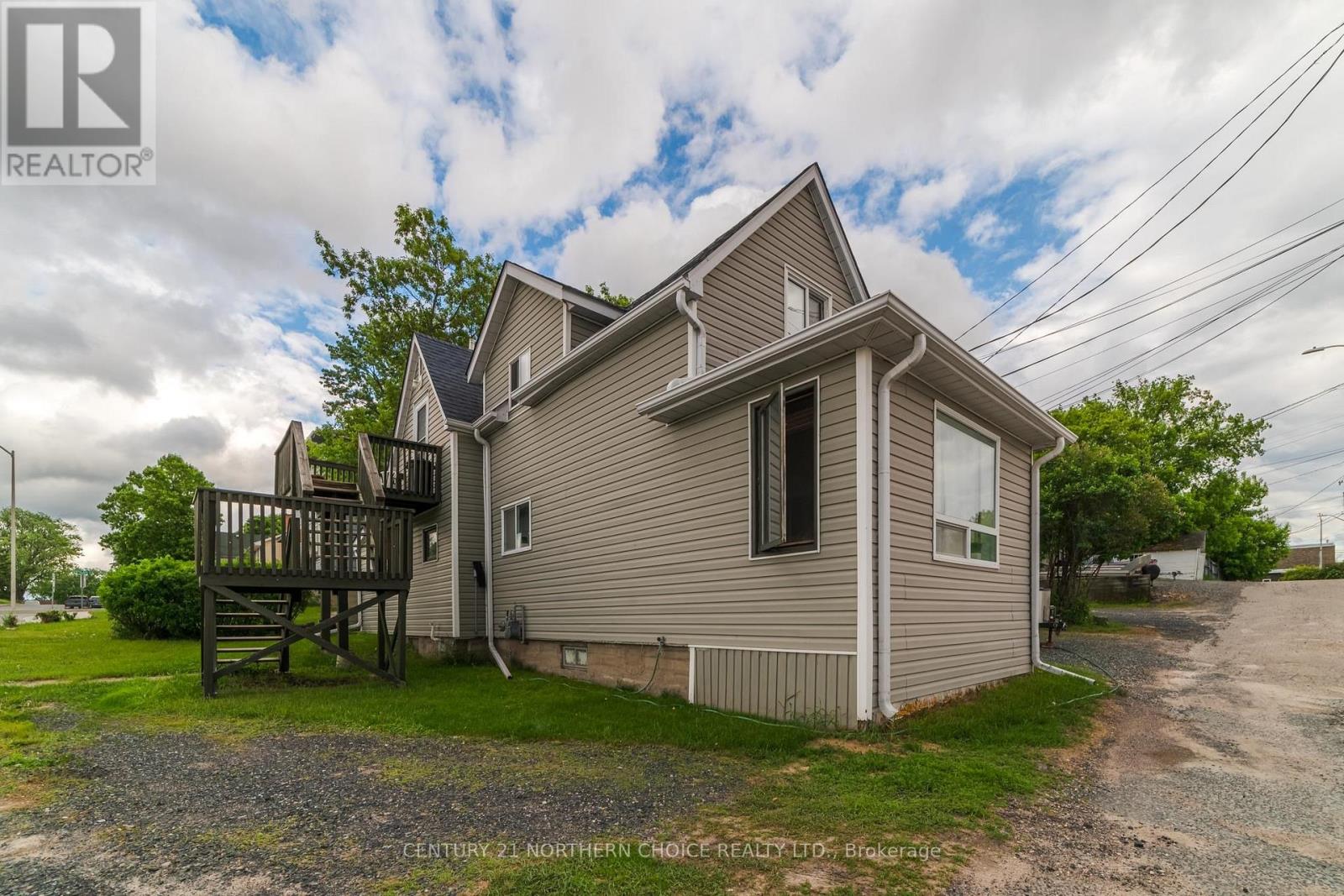 415 First Street South, Kenora, Ontario  P9N 1C7 - Photo 2 - X13447394