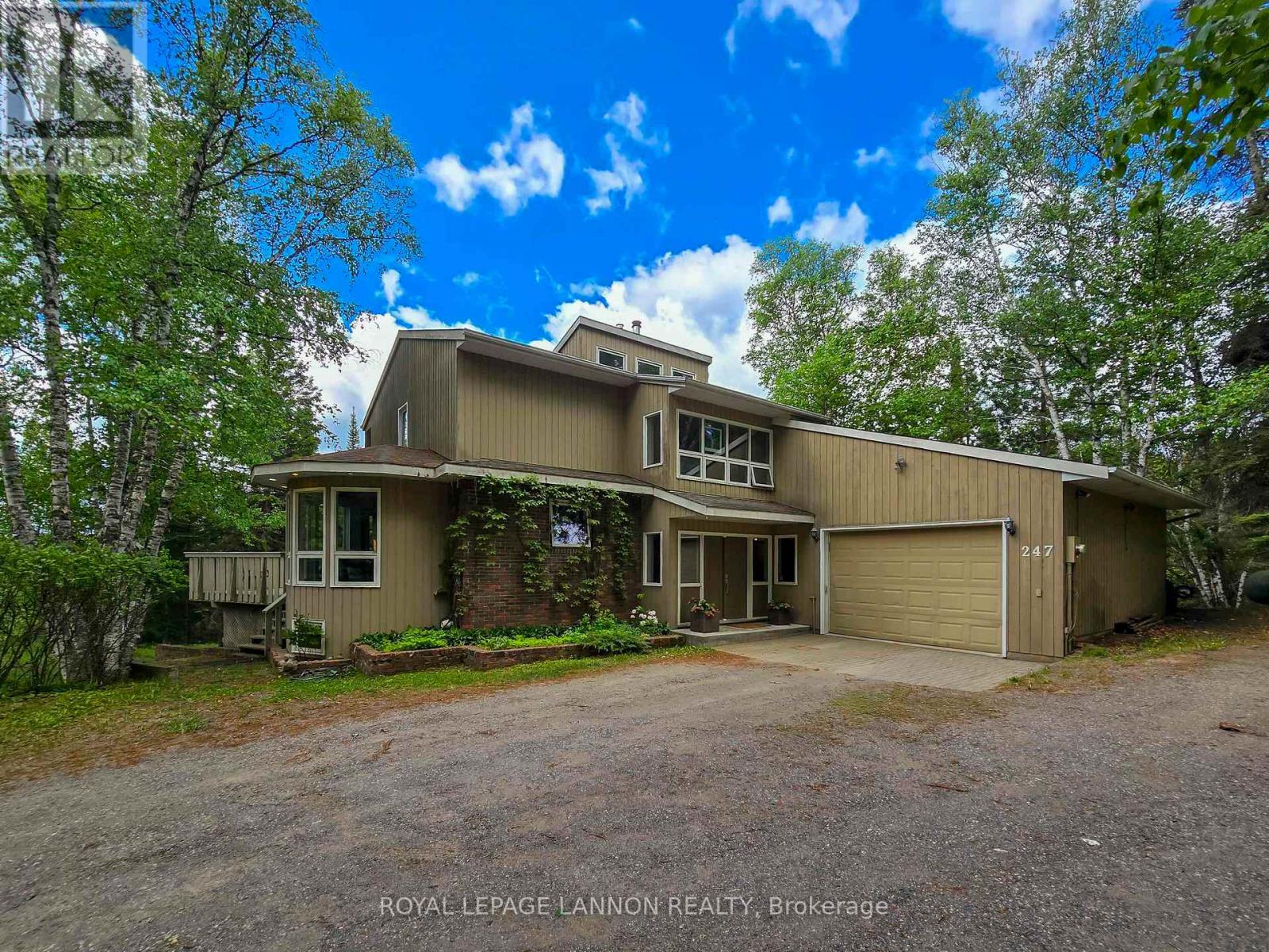 247 SHIRLEY RD, Thunder Bay, Ontario