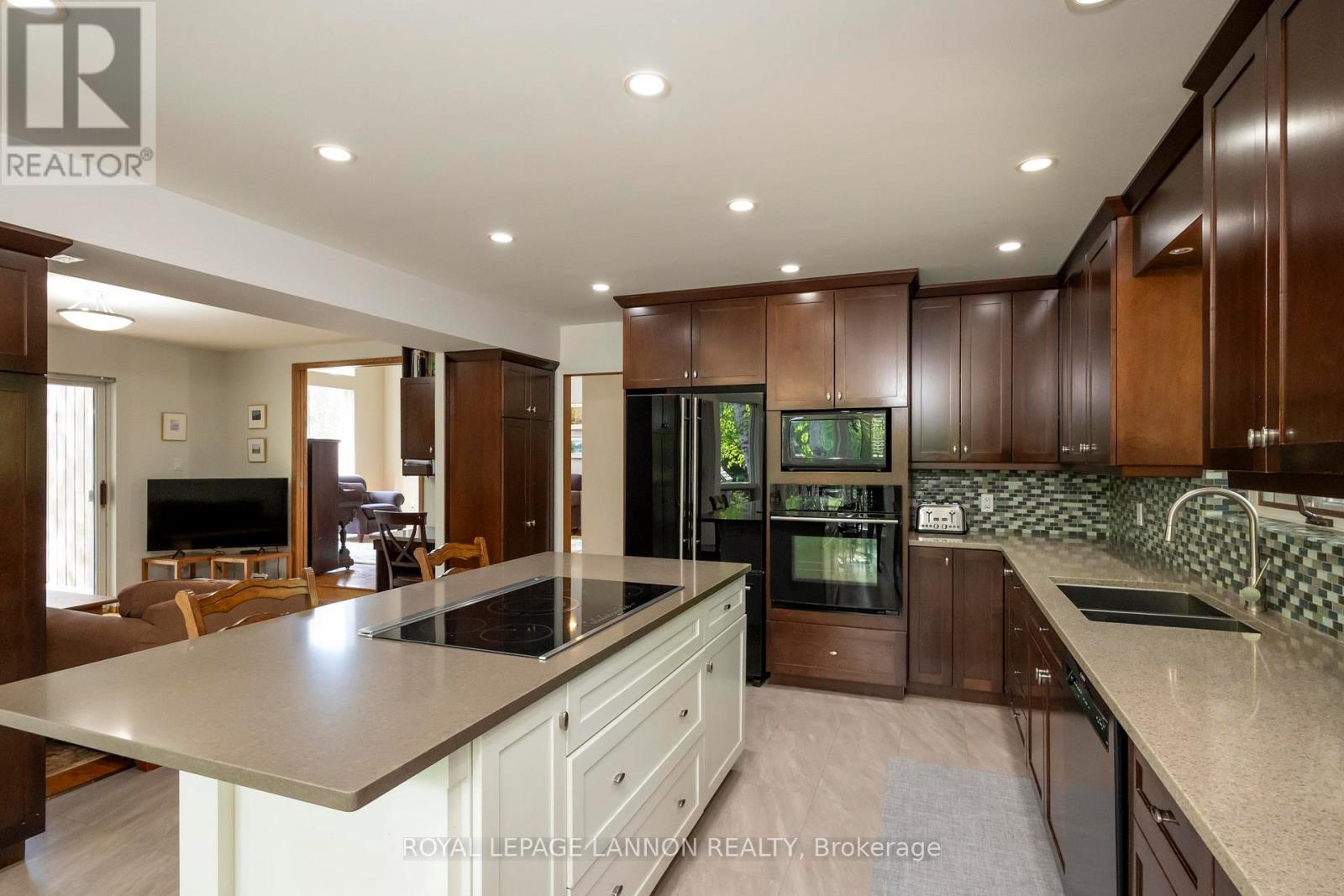 247 Shirley Rd, Thunder Bay, Ontario  P7G 2G4 - Photo 22 - X13456948