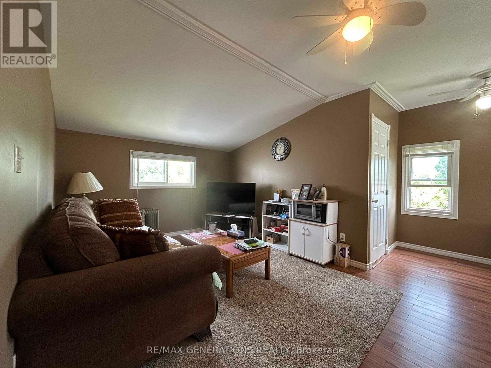 208 Mackenzie Avenue, Atikokan, Ontario  P0T 1C0 - Photo 3 - X13469172