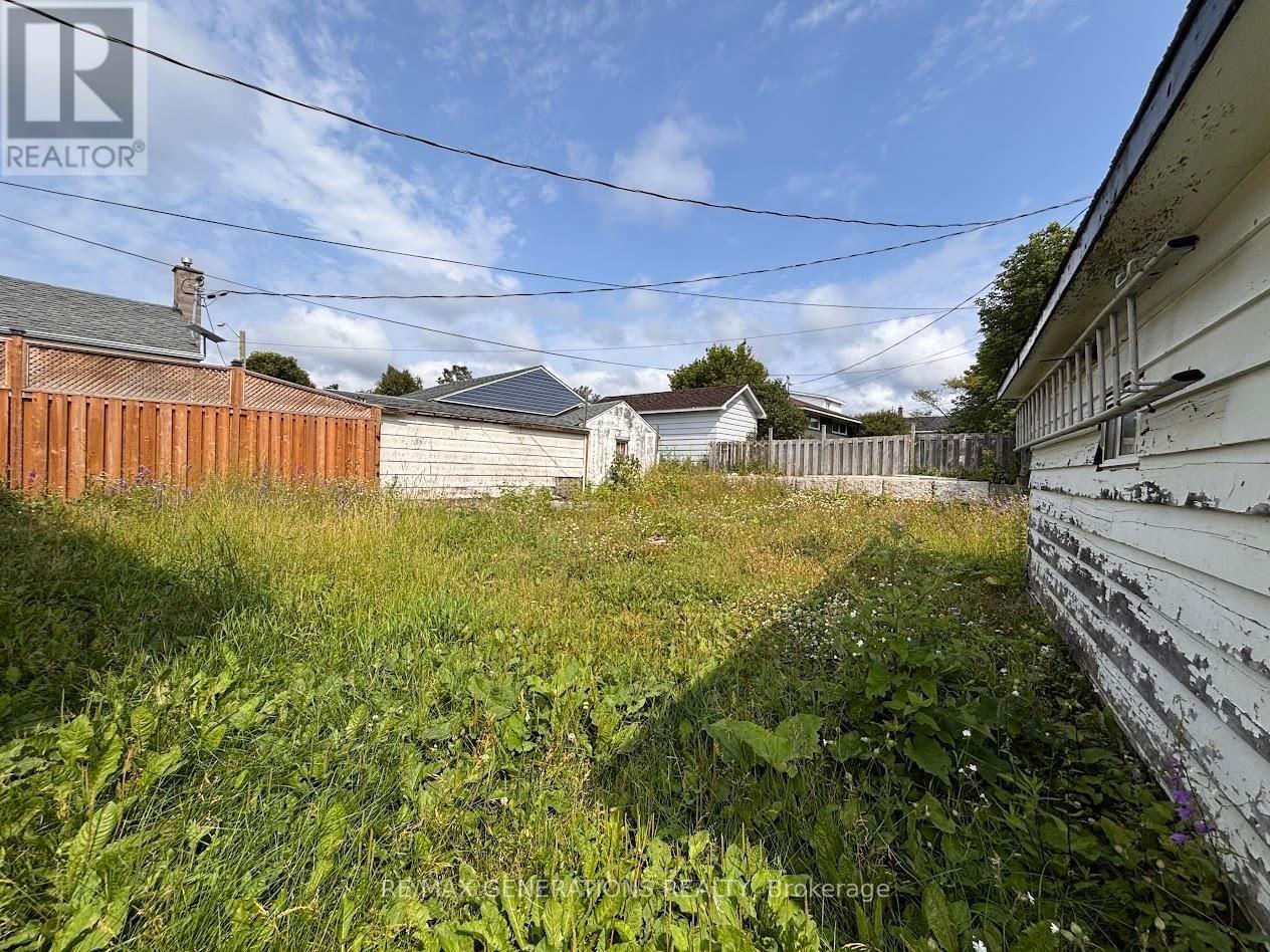 55 Neebig Avenue, Manitouwadge, Ontario  P0T 2C0 - Photo 32 - X13478030