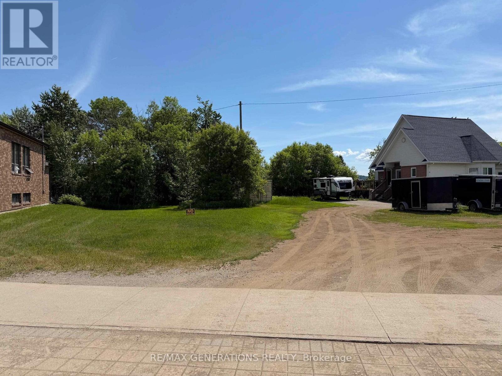 18 Front Street, Nipigon, Ontario  P0T 2J0 - Photo 2 - X13499884