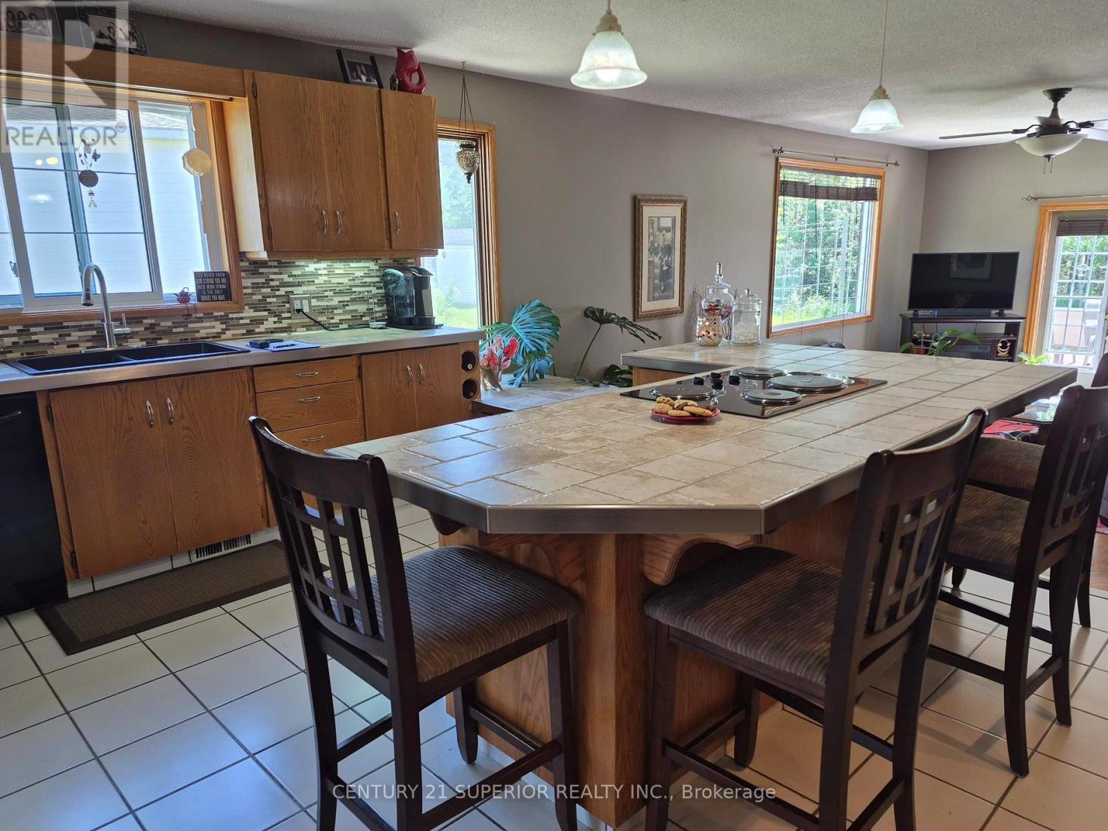 104 Centennial Drive, Schreiber, Ontario  P0T 2W0 - Photo 10 - X13501122
