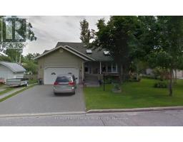 27 DINGWALL PARKWAY, Dryden, Ontario