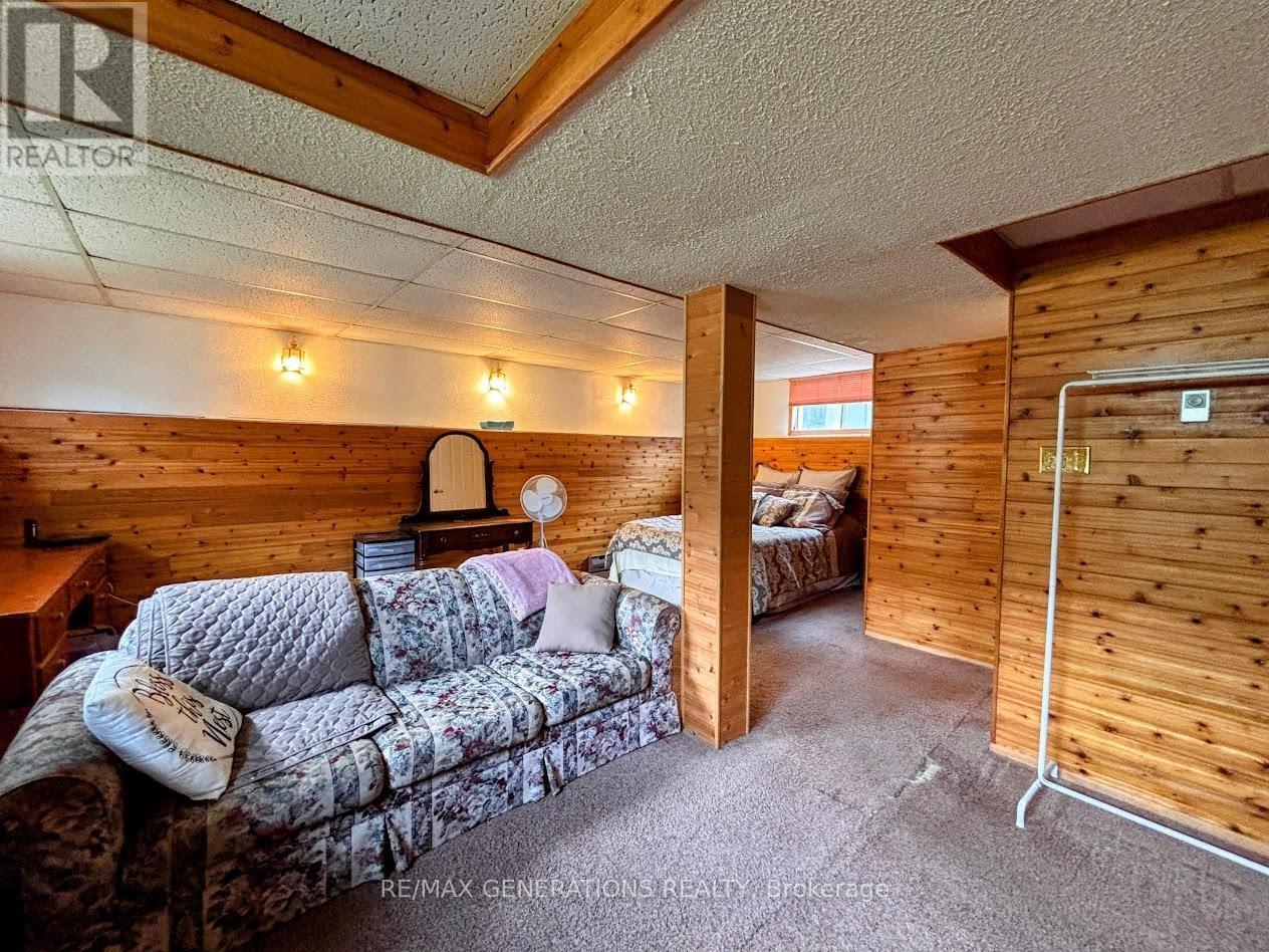 16 Matachewan Road, Manitouwadge, Ontario  P0T 2C0 - Photo 28 - X13502724