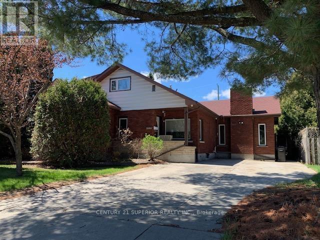 327 Brunswick Street S, Thunder Bay, Ontario  P7E 1W7 - Photo 1 - X13512378