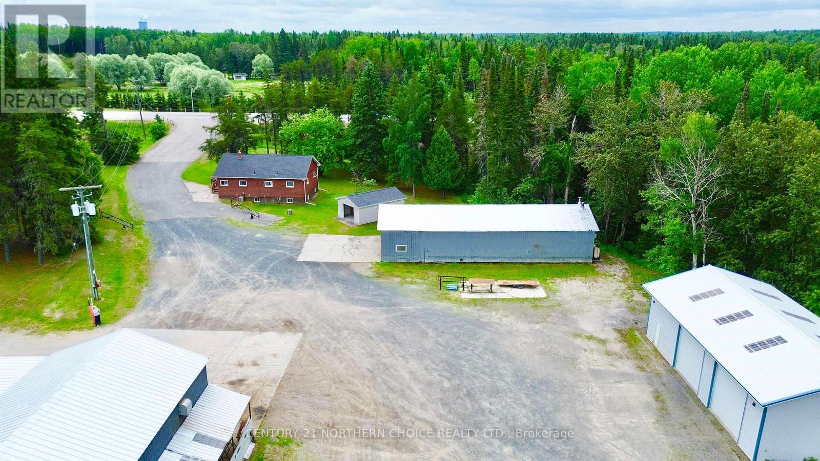 17141 Hwy 17 W, Kenora Remote Area, Ontario  P8N 2Y6 - Photo 4 - X13538684