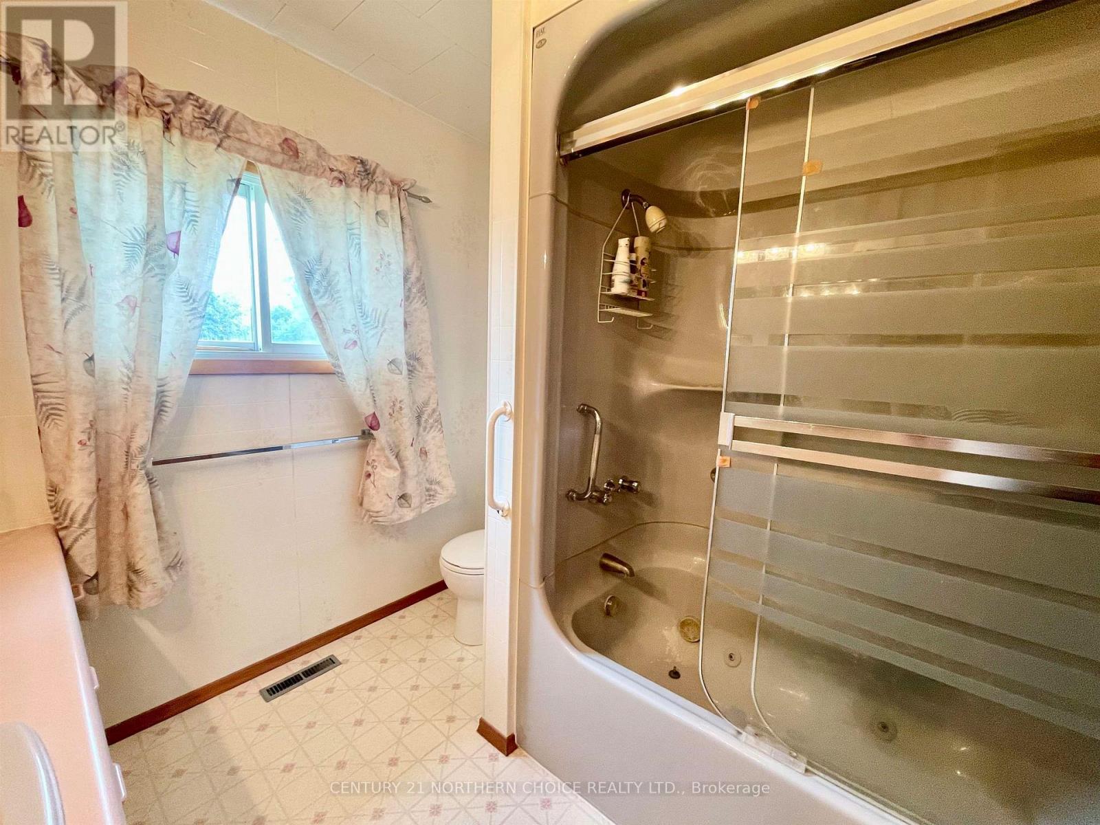 17141 Hwy 17 W, Kenora Remote Area, Ontario  P8N 2Y6 - Photo 33 - X13538684