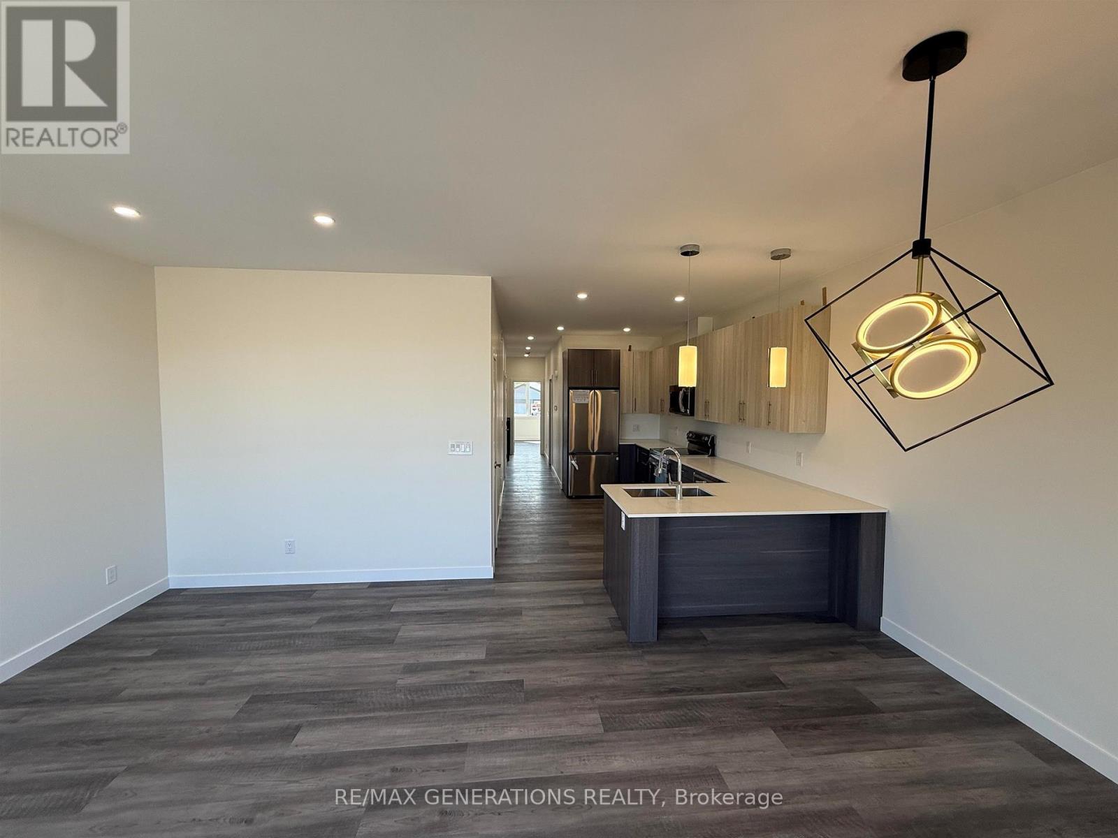 154 Bruin Crescent, Thunder Bay, Ontario  P7C 0C6 - Photo 2 - X13538698