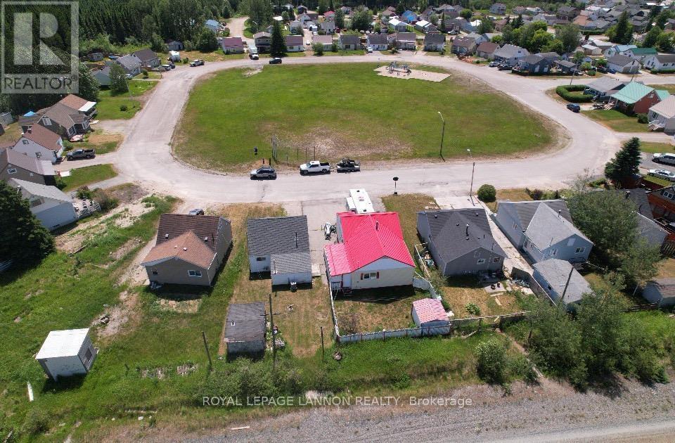 330 Ball Park Crescent, Greenstone, Ontario  P0T 1M0 - Photo 16 - X13538806