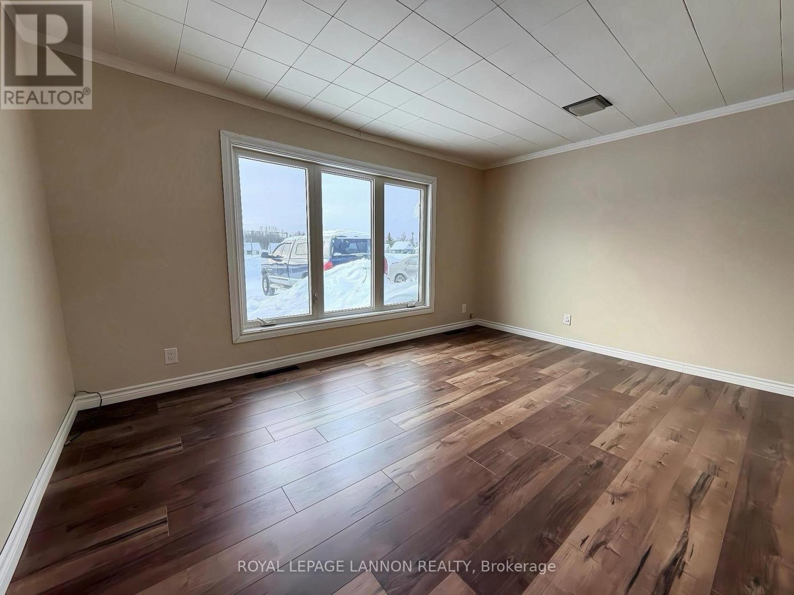 330 Ball Park Crescent, Greenstone, Ontario  P0T 1M0 - Photo 5 - X13538806