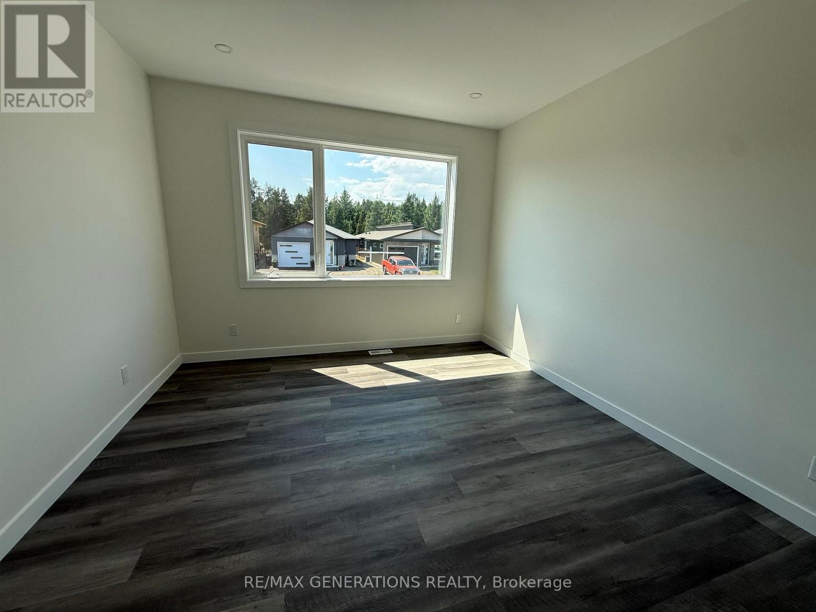 154 Bruin Crescent, Thunder Bay, Ontario  P7C 0C6 - Photo 8 - X13538698