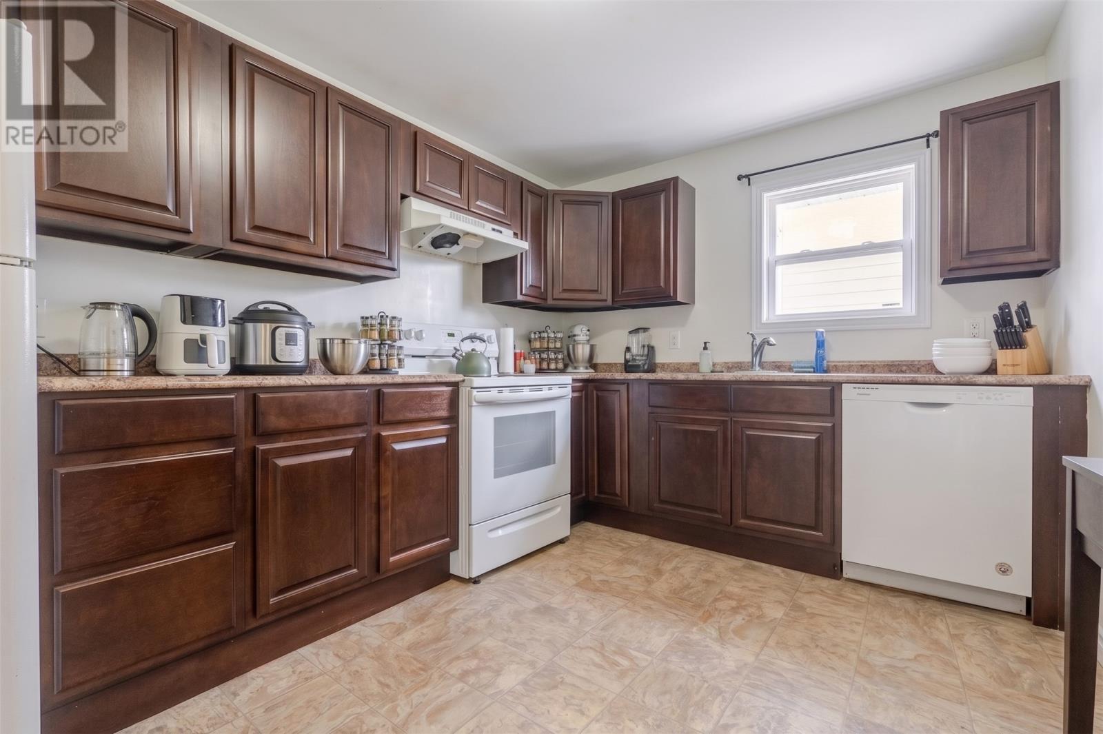 20 Suez Street, St. John's — photo 29