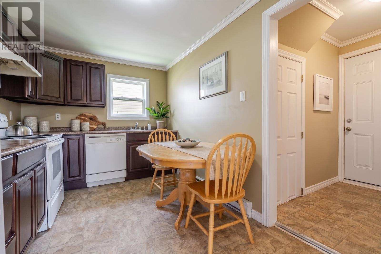 20 Suez Street, St. John's — photo 8