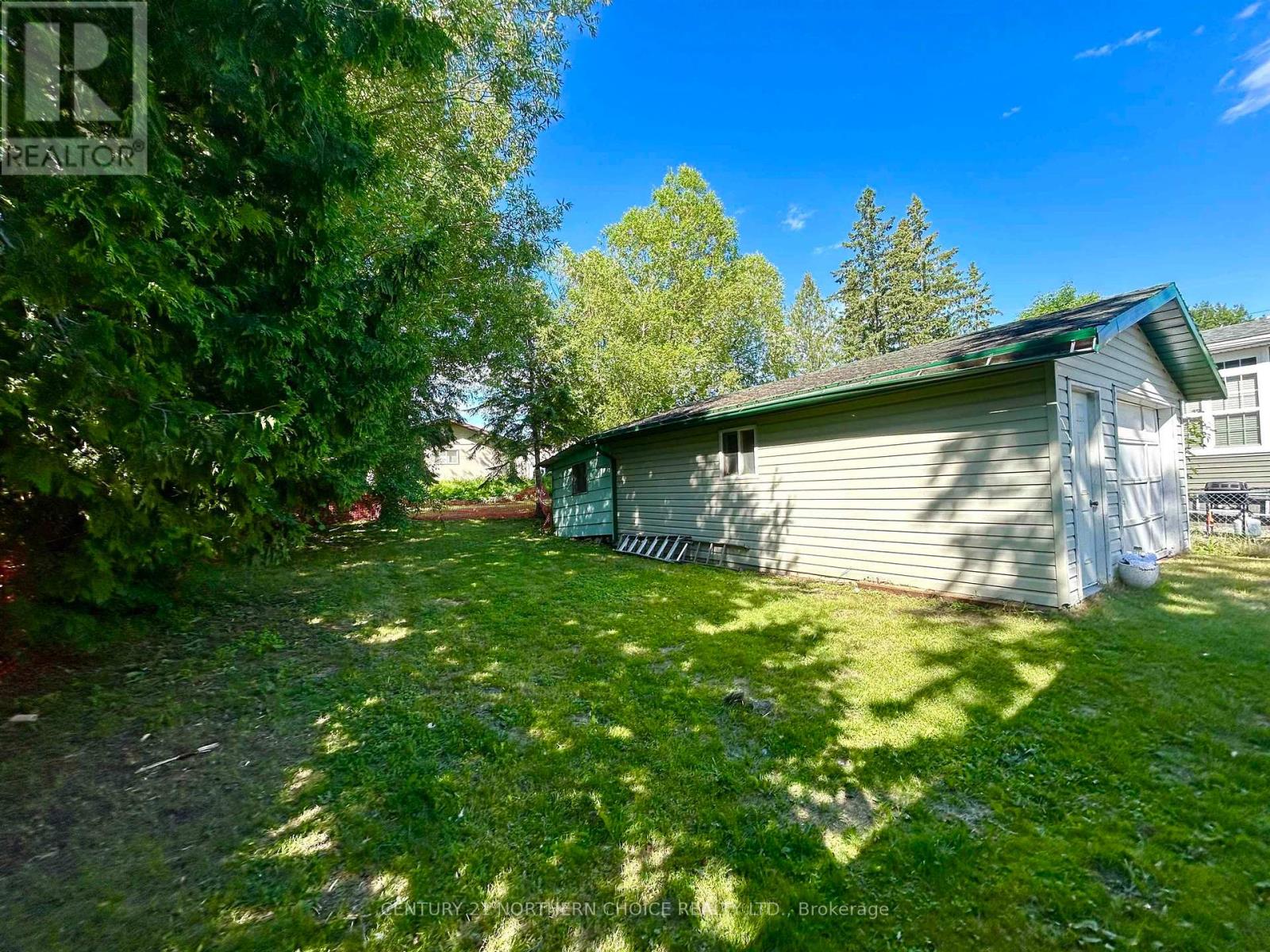 6080 Highway 11, Emo, Ontario  P0W 1E0 - Photo 16 - X13538692