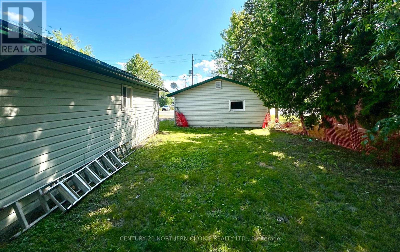 6080 Highway 11, Emo, Ontario  P0W 1E0 - Photo 4 - X13538692