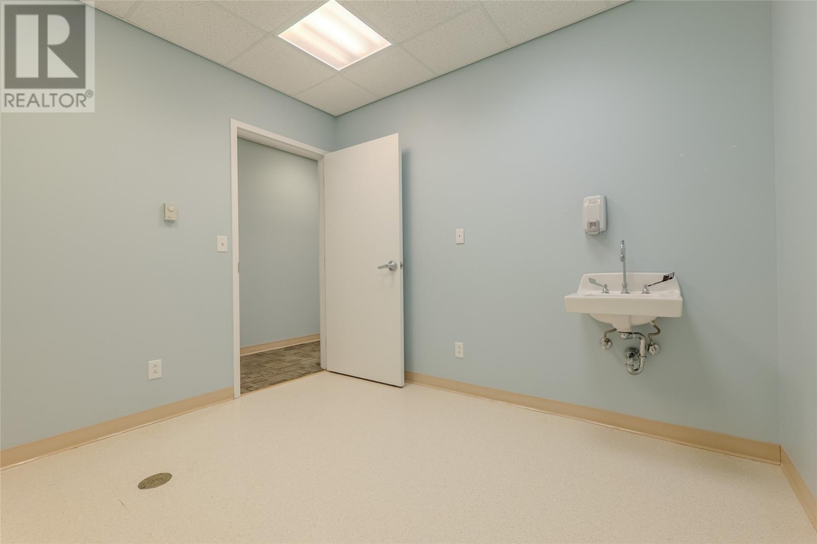 40 Airport Heights Drive, St. John's — photo 17
