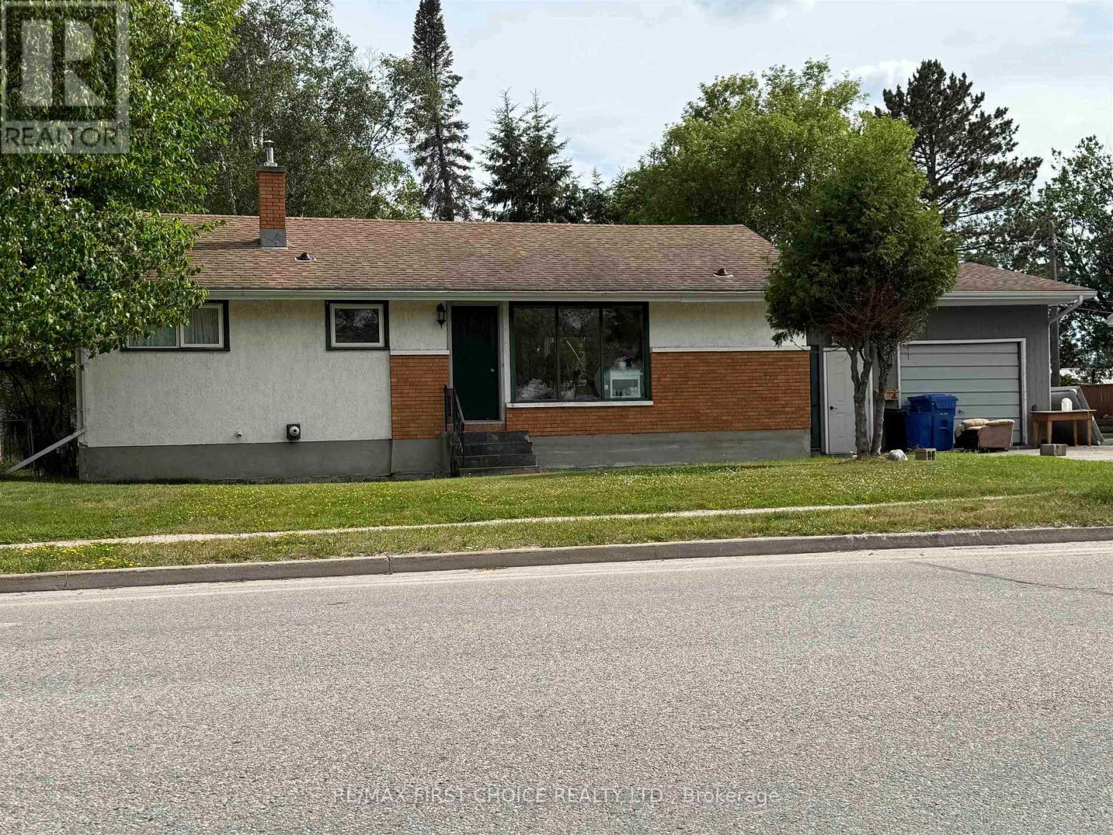 116 Parkdale Road, Dryden, Ontario  P8N 1R9 - Photo 1 - X13566052
