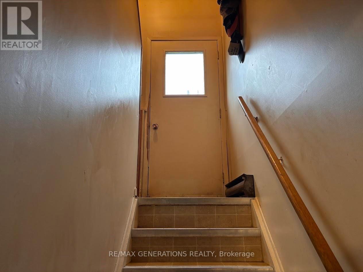 37 Matachewan Road, Manitouwadge, Ontario  P0T 2C0 - Photo 21 - X13583024