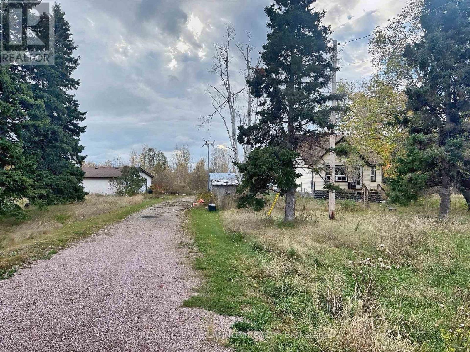240 Hwy 11-17, Dorion, Ontario  P0T 2J0 - Photo 2 - X13563674