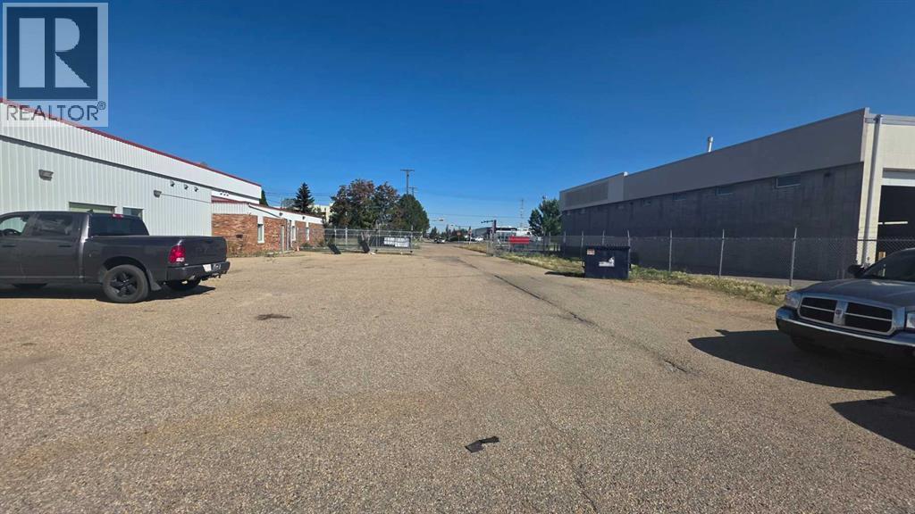 2 & 3, 6503 67 Street, Red Deer, Alberta T4P 1A3 - Photo 2 - A2340932