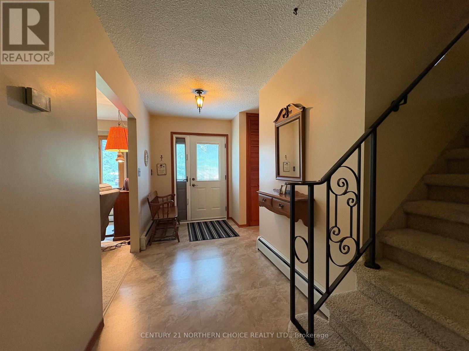 952 Russell Byway, Fort Frances, Ontario  P9A 3N9 - Photo 6 - X13590522