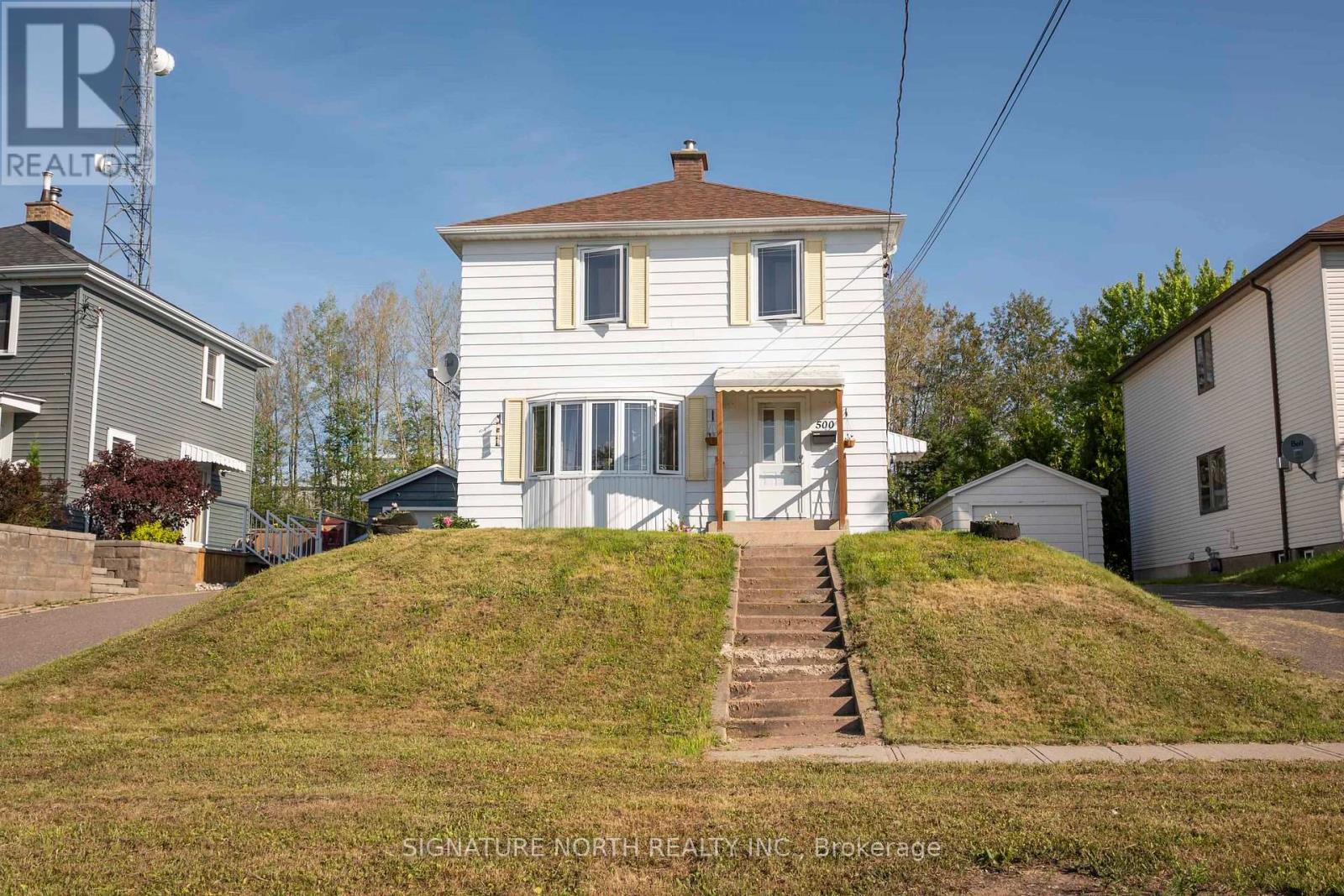 500 Court Street, Thunder Bay, Ontario  P7A 4X8 - Photo 1 - X13596700