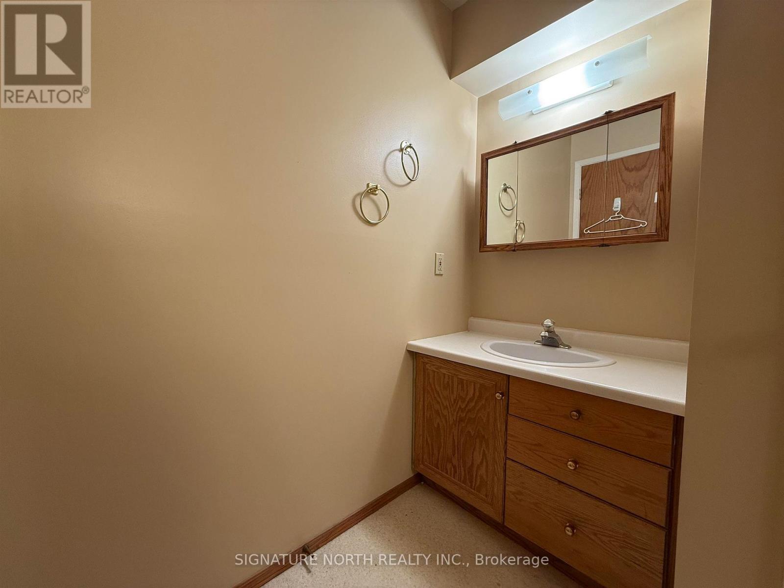 303 - 235 Leland Ave S, Thunder Bay, Ontario  P7E 2N6 - Photo 10 - X13609970